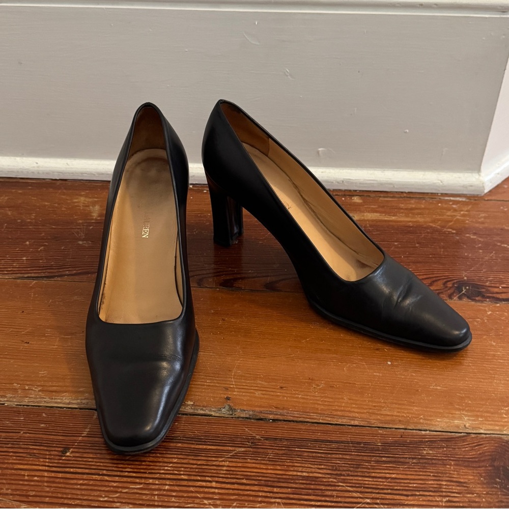 Vintage RALPH LAUREN Black Leather Size 6.5  Almond Toe Slip on Block Heel Pumps - Picture 2 of 11